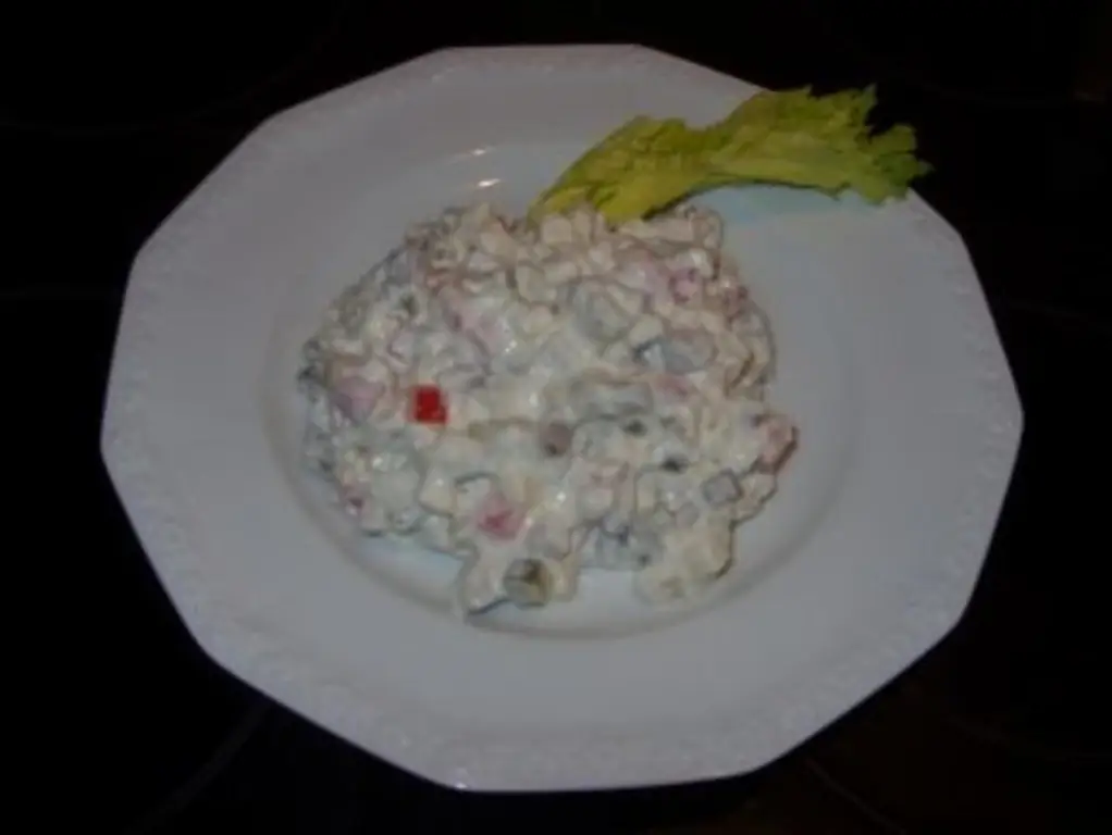B: Салат из сельди