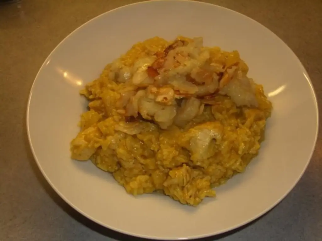 Рис карри с ананасом и бананом