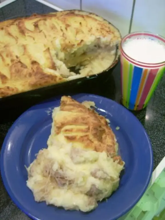 Запеканка из квашеной капусты с квашеной капустой и гуляшом