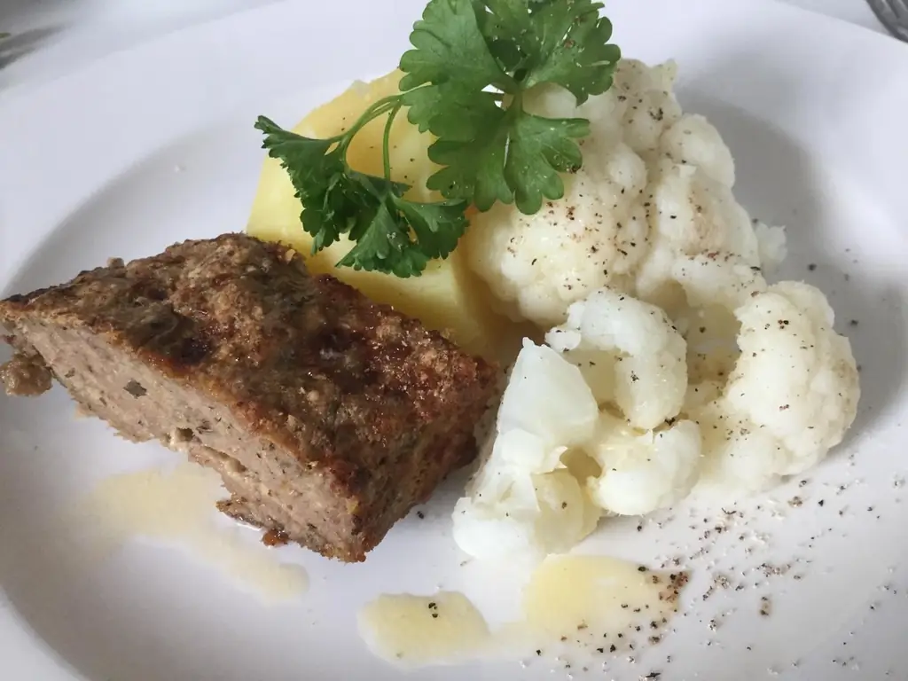 Острый мясной рулет