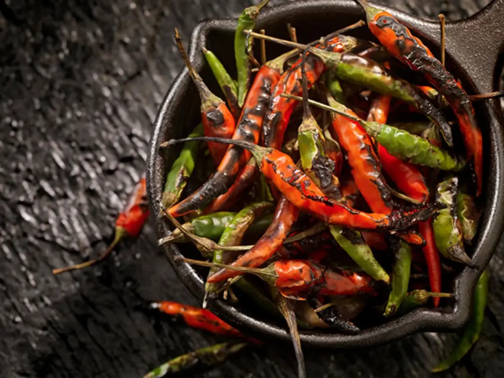 Жареная пепперони с чесноком