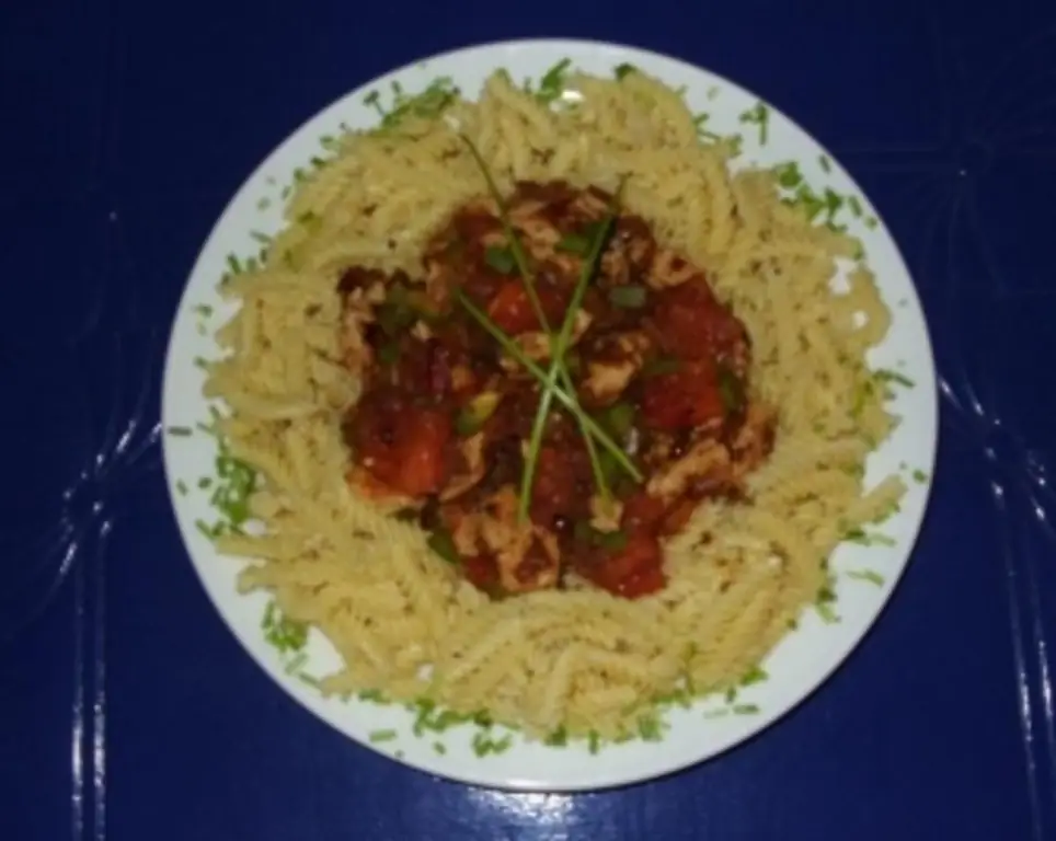 Паста с полосками из индейки