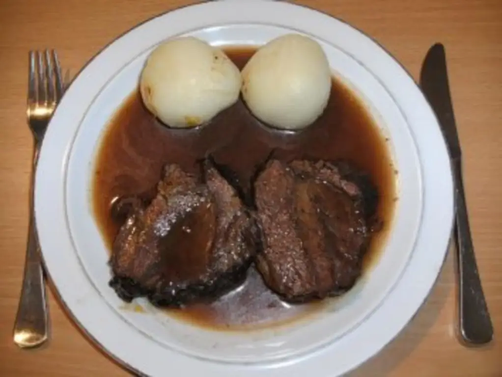 Мясо: Говяжьи щечки