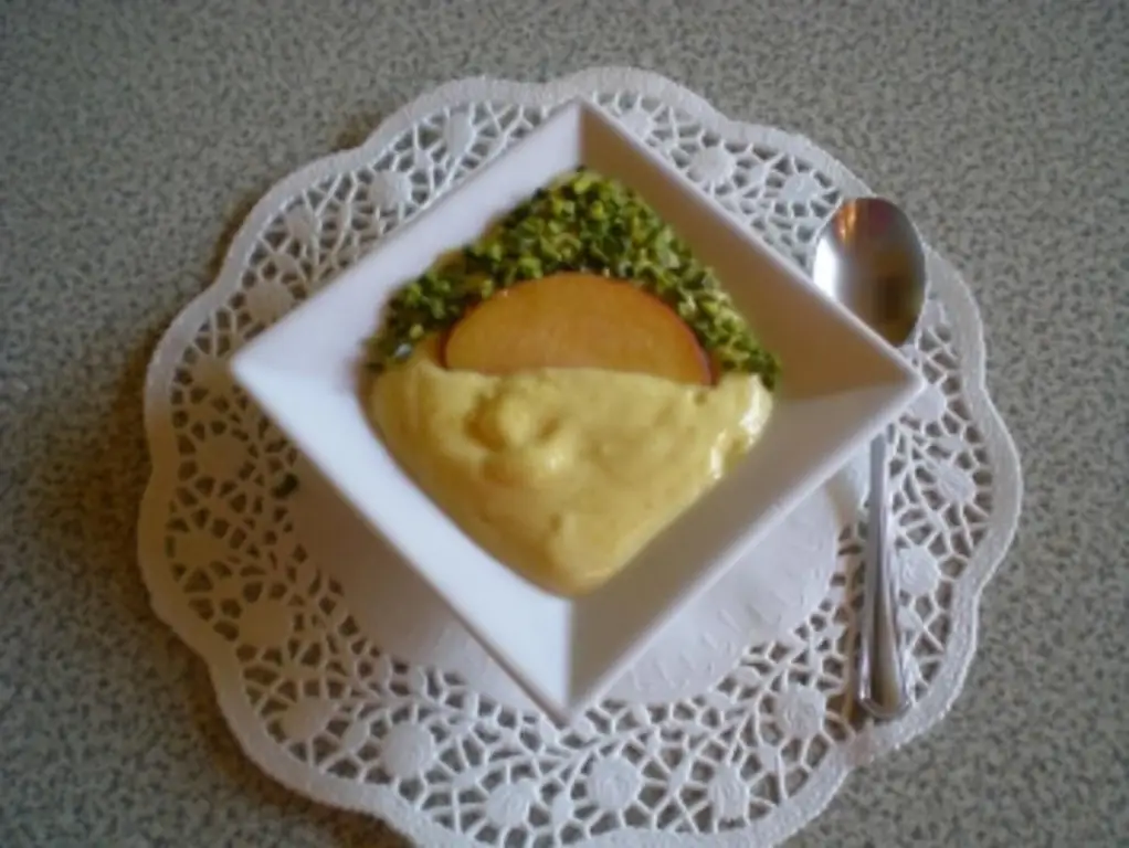 Персик zabaglione