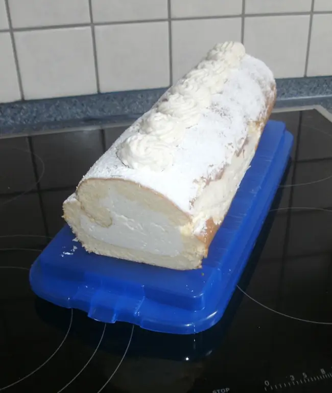 Лимонный рулет фруктовый, свежий рулет