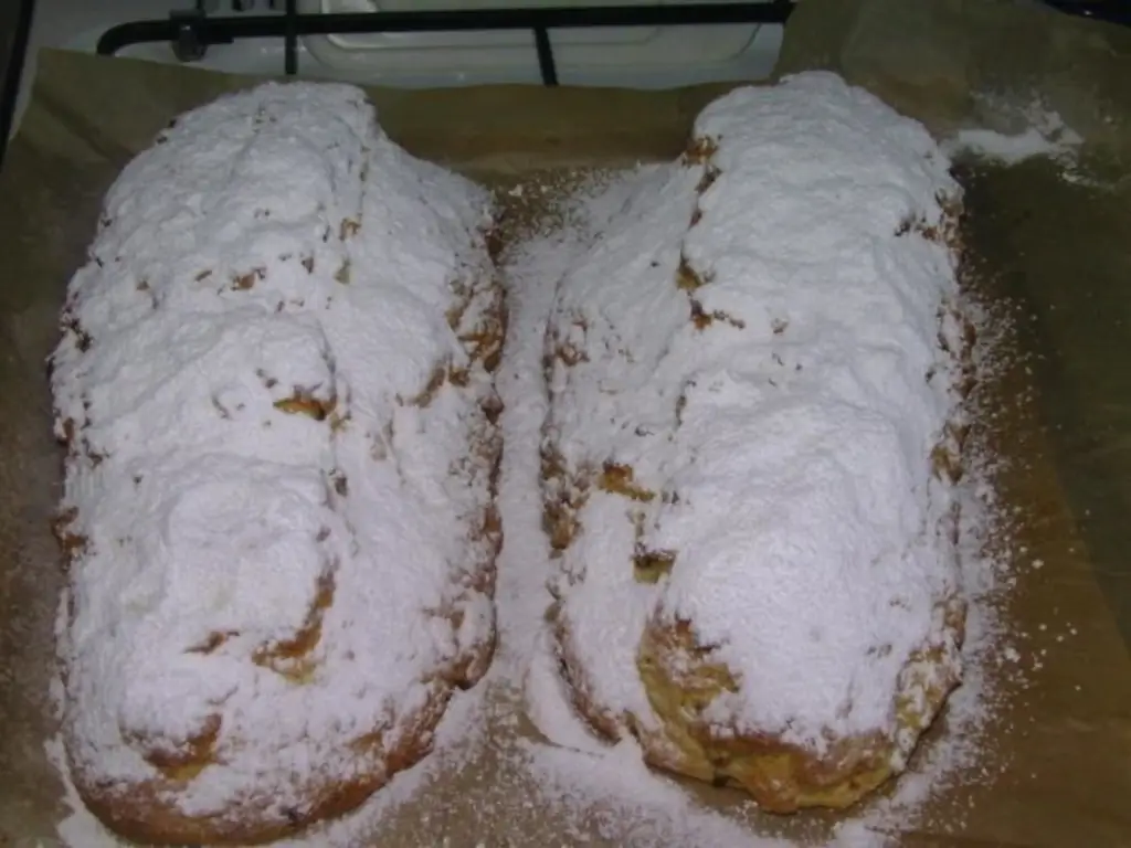 Кварк Stollen делает 2 Stollen