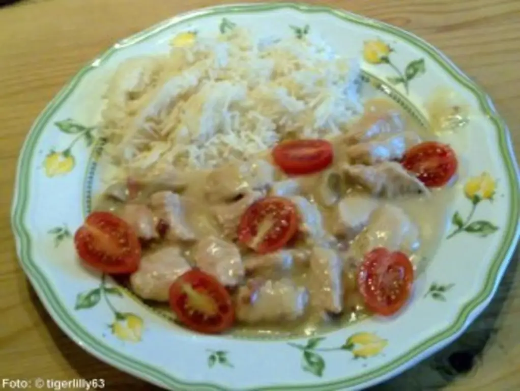 Гуляш из индейки с грудкой индейки и копченым вяленым мясом=копченый бекон
