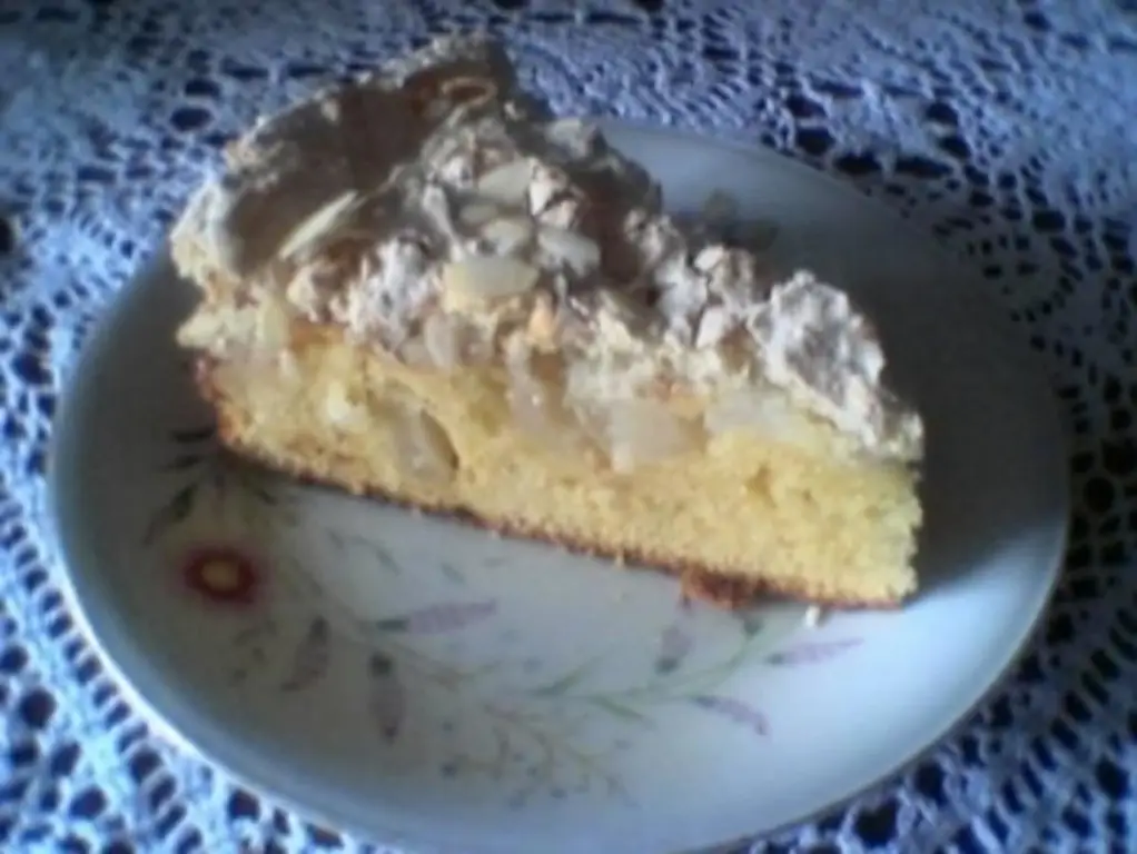 Яблочный пирог с безе
