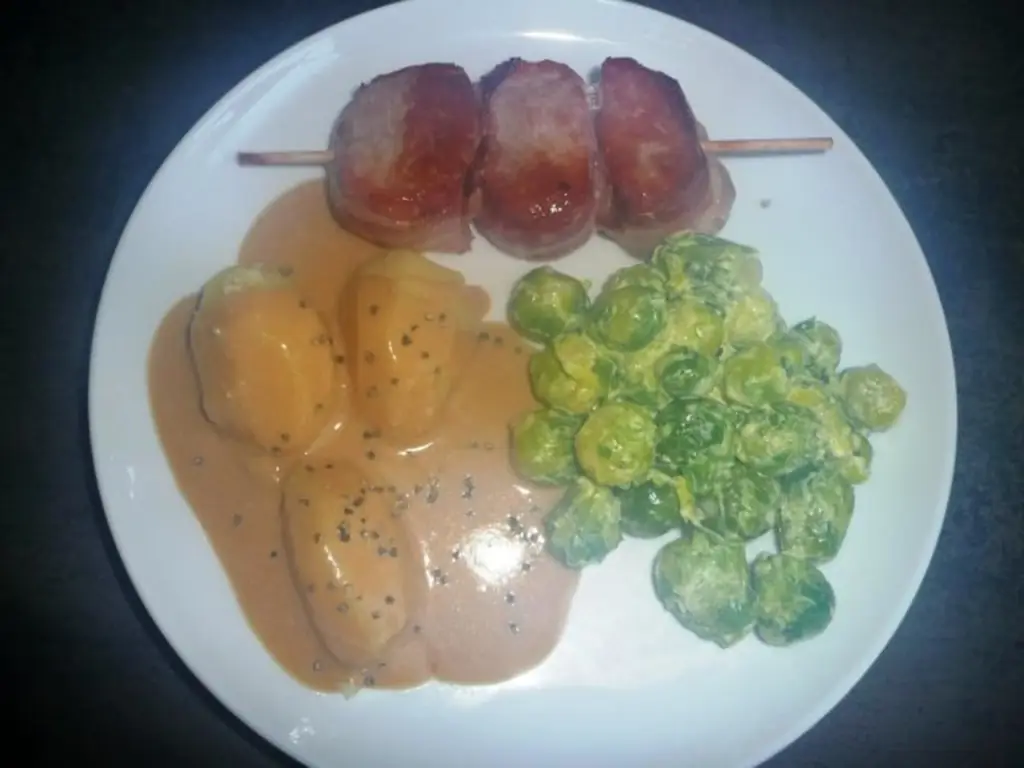 Шашлык из филе с бурбонным кремом