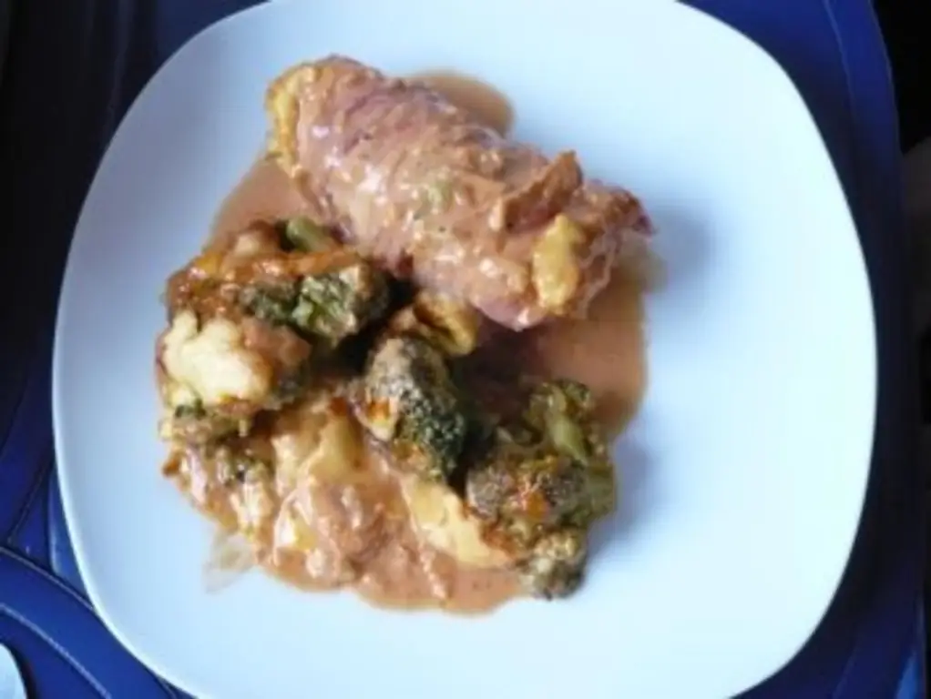 Курица в панировке с брокколи