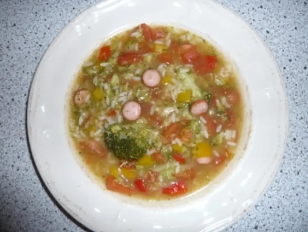 Красочное рисовое рагу