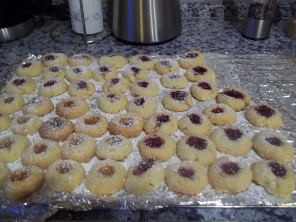 Гусарские пончики с полбяной мукой и сахаром