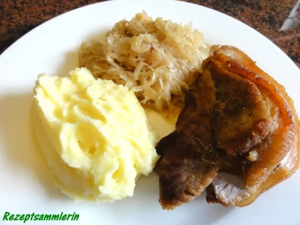 Мясо: HAXEN ROAST с квашеной капустой