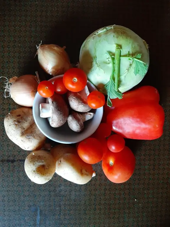 Овощи в духовке с фетой и вкусными соусами (возможна веганская версия)