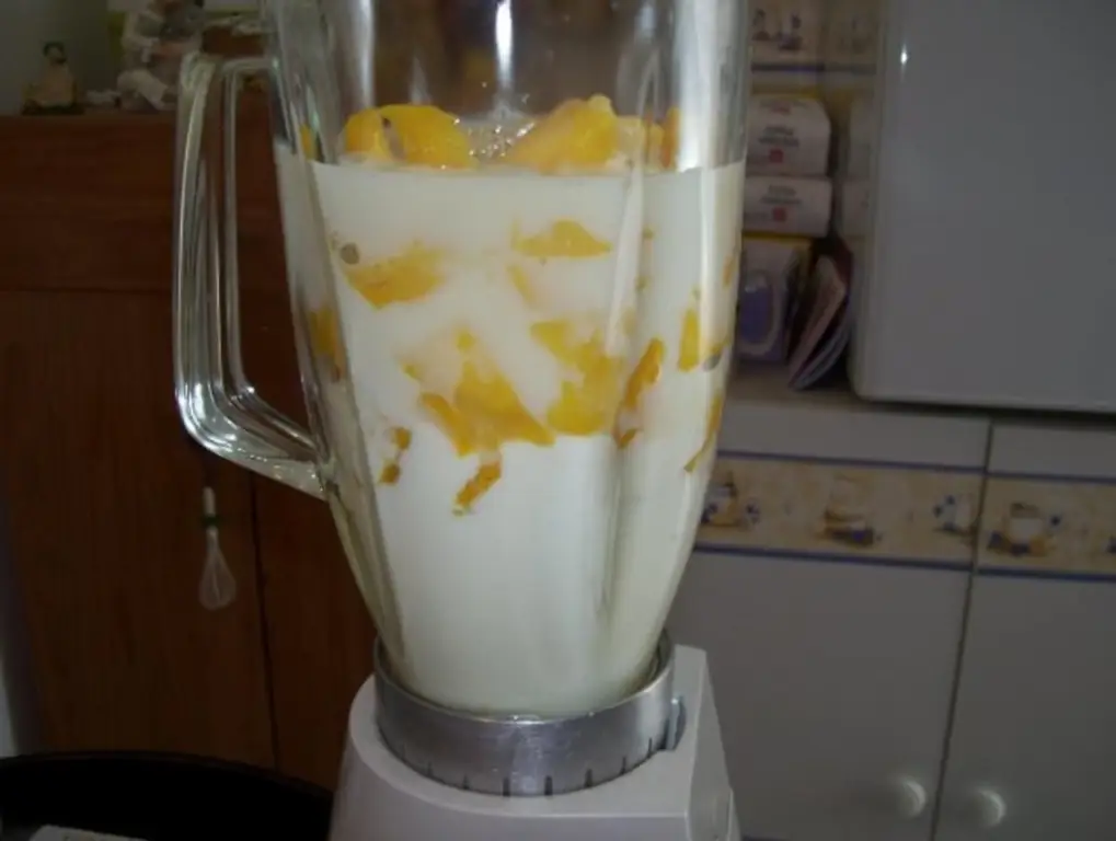Десерт из манго