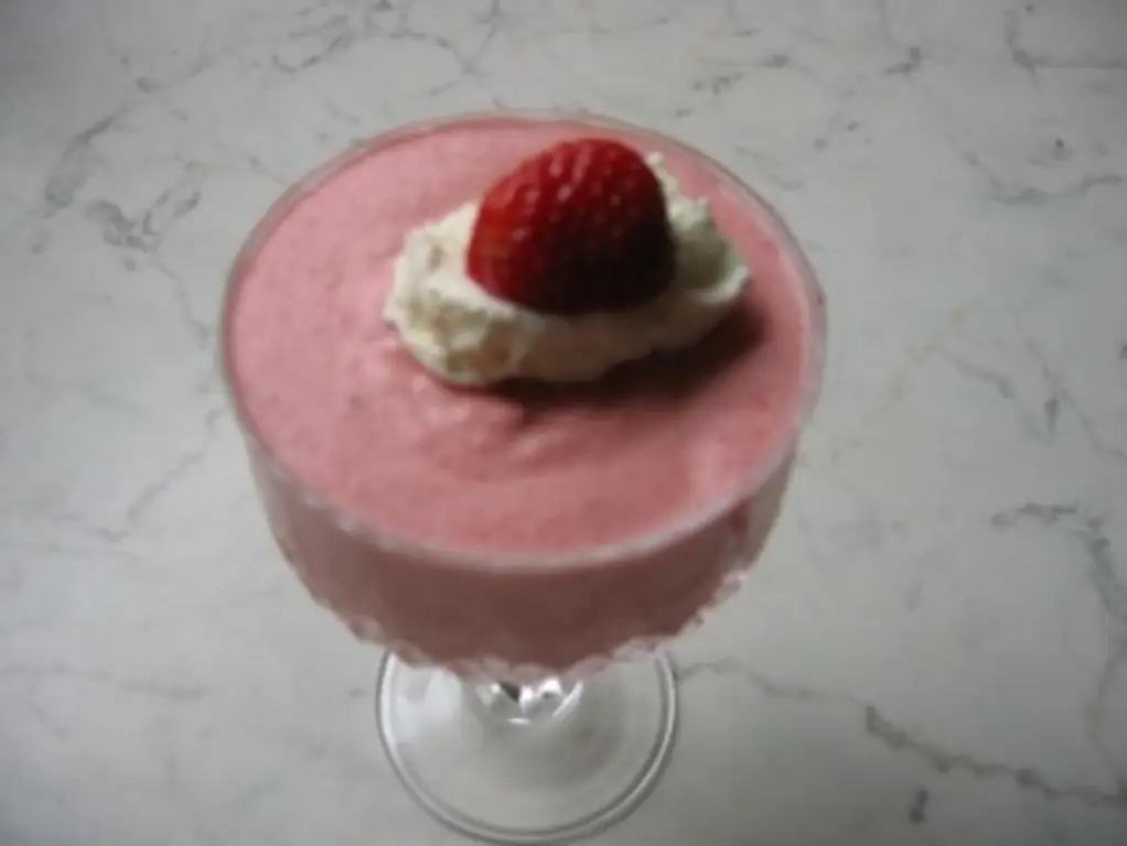 Клубничный крем с желатином и клубникой