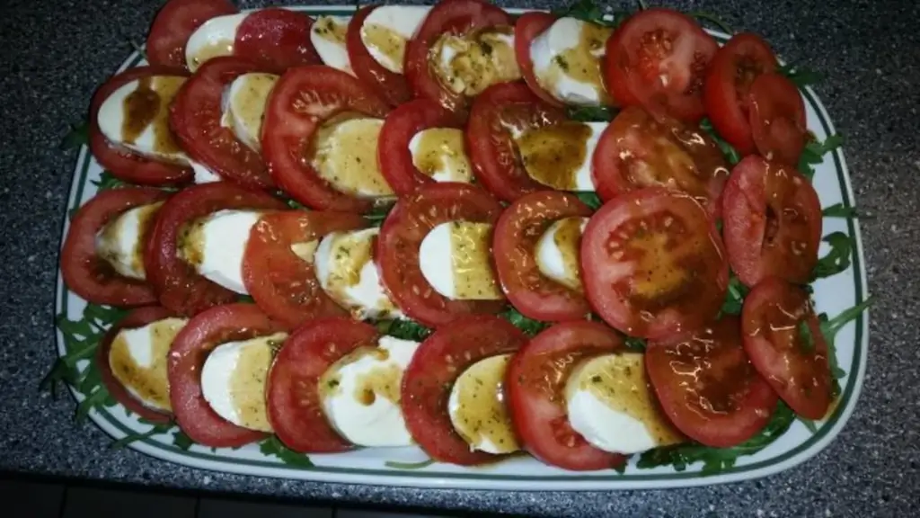 Томатная моцарелла Moni's