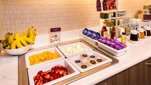 Завтрак в отеле Residence Inn