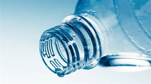 бутылка с водой бутылка с водой
