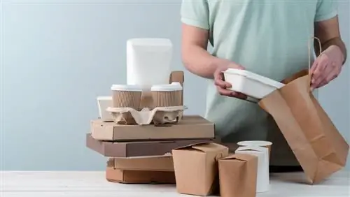 Рестораны остаются с испорченной едой, когда курьеры не приходят