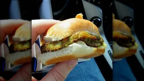 вегетарианский слайдер из White Castle