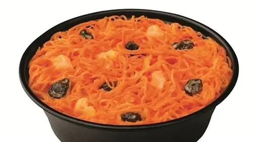 Салат из моркови с изюмом