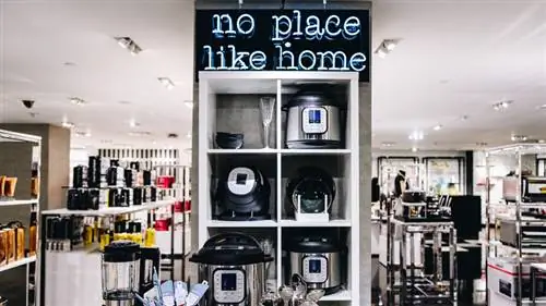 Мгновенный горшок в магазине