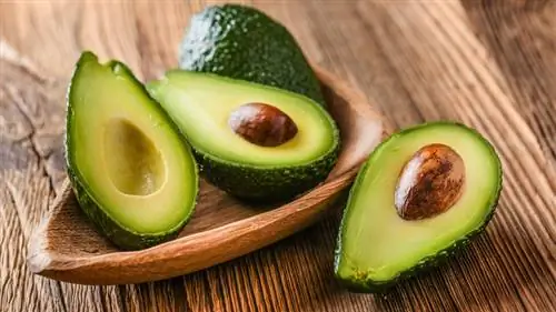 есть тост с авокадо