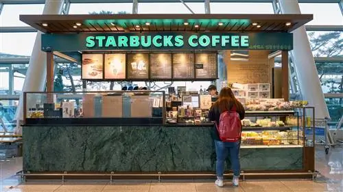 Почему Starbucks в аэропорту не мог принимать заказы на приложения до сих пор