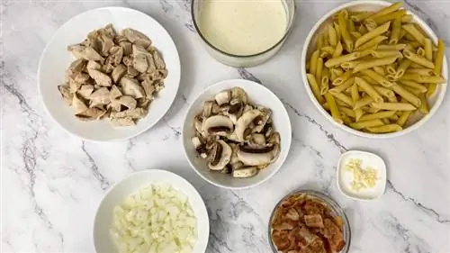 Ингредиенты для подражателя Domino's Chicken Carbonara