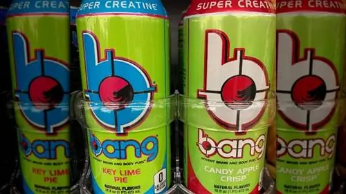Банки энергетического напитка Bang