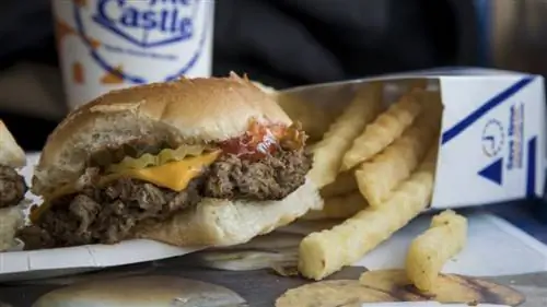 Почему White Castle такой дешевый?