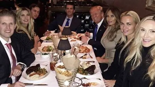 Семья Трампа за ужином