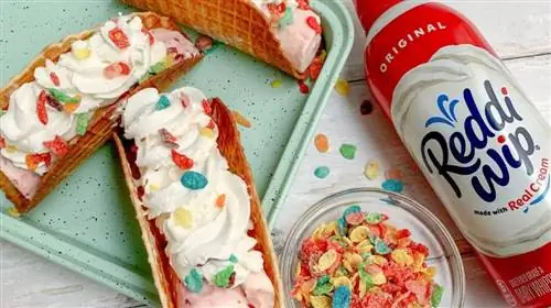 Банка Reddi-wip с тако с мороженым Банка Reddi-wip с тако с мороженым