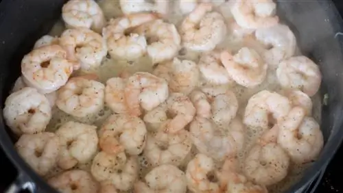 приготовление креветок для креветок Альфредо