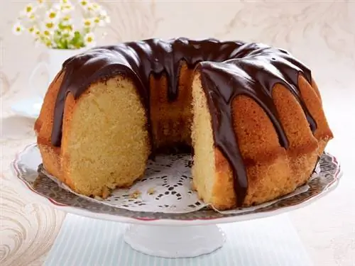 Яичный гоголь-моголь Gugelhupf с шоколадной глазурью
