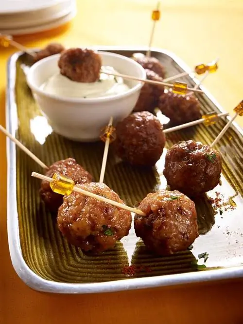 Шарики из птицы с шалфеем