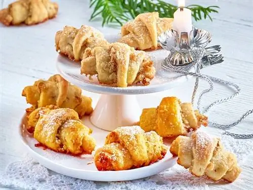 Круассаны с грецкими орехами