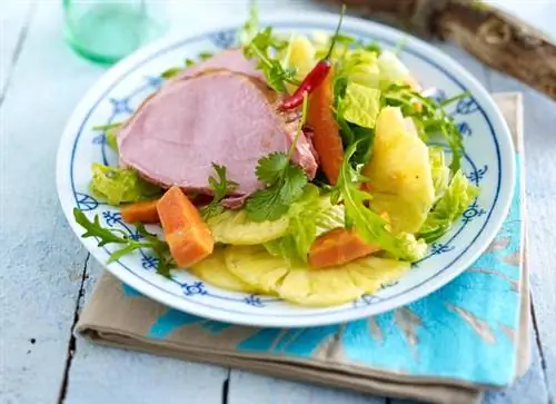 Салат Бонди Бич с Касселером