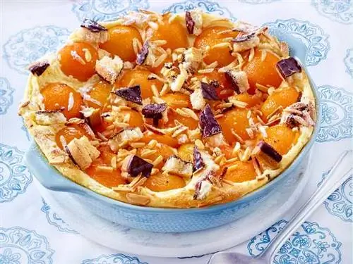 Абрикосовая манная запеканка