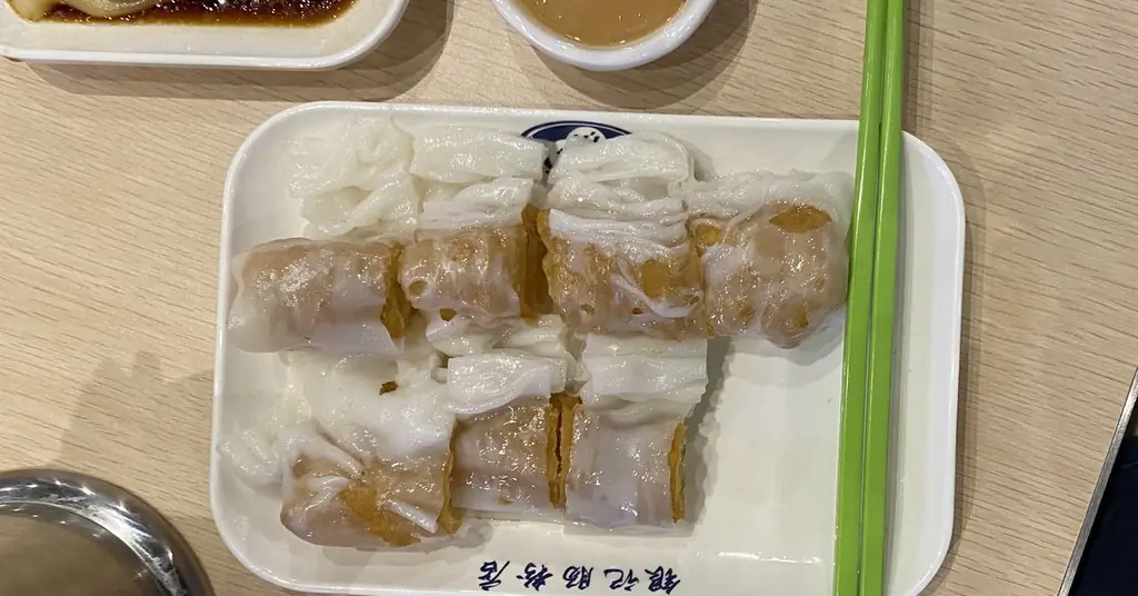 Нью-йоркский ресторан Yin Ji Chang Feng готовит невероятно шелковистый рулет из рисовой лапши