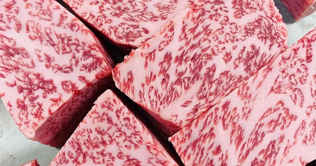 Gozu, стейк-хаус SoMa, теперь продает мясные коробки Wagyu за 600 долларов