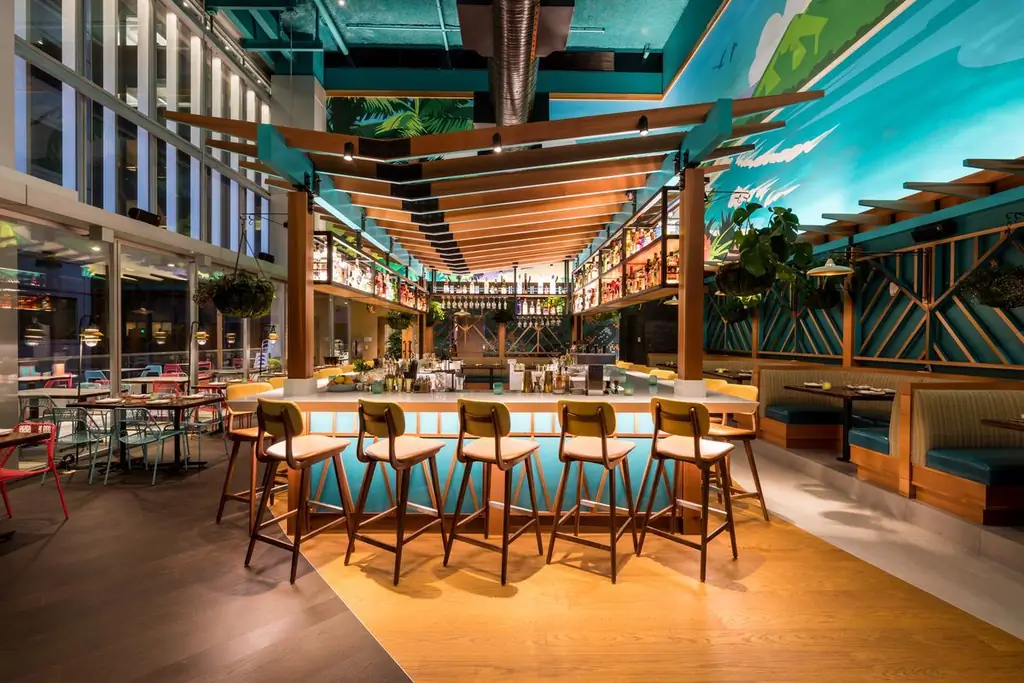 Бар в таверне Trailblazer