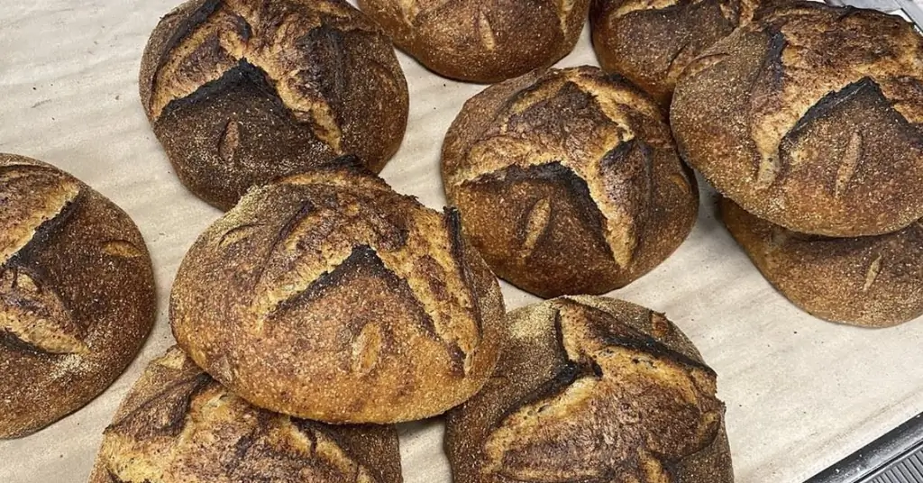 5 Советы по выпечке на закваске от одной из лучших пекарен Лос-Анджелеса