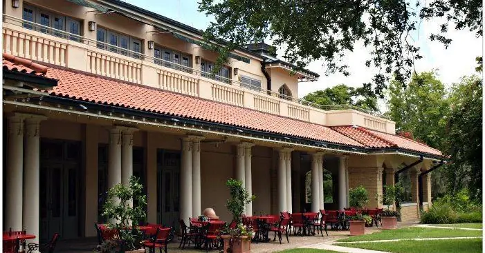 Кофейня Morning Call подает в суд на городской парк из-за утраты аренды