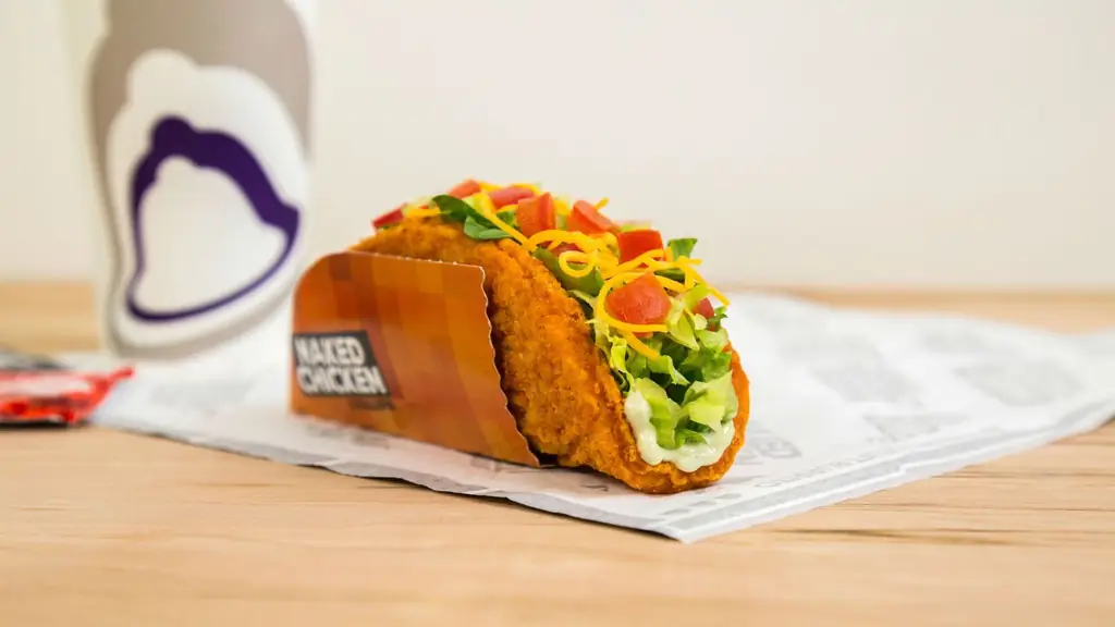 Захватывающий обзор Майкла Бауэра на Naked Chicken Chalupa от Taco Bell