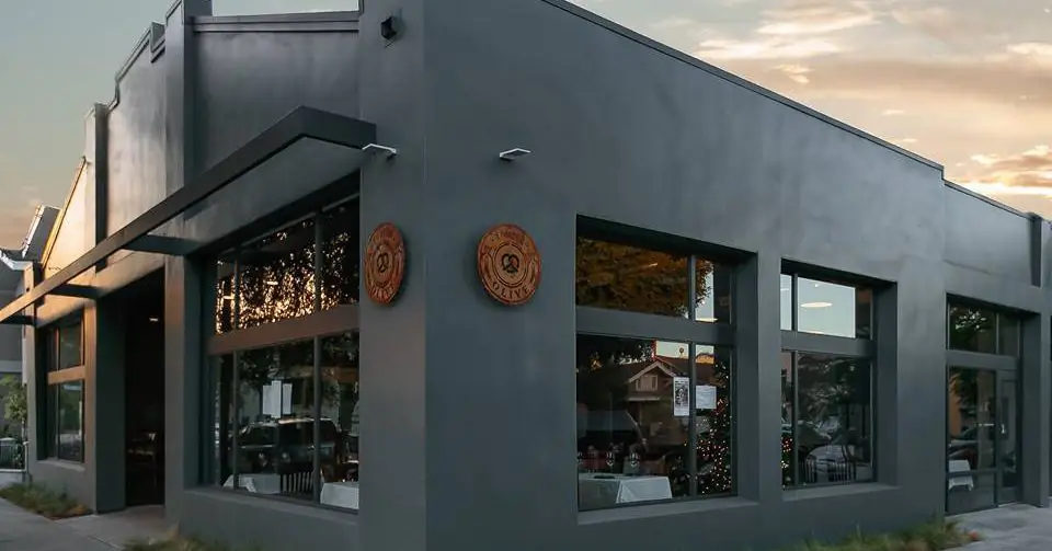 Ресторан Long Beach Fourth & Olive закроется в следующем году