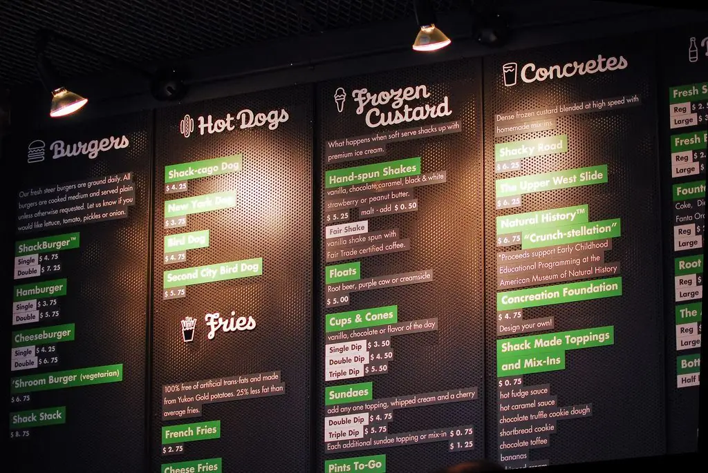 Доска меню Shake Shack. Фото: Эрик Чан/Flickr