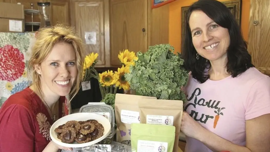 С пирогом, с чипсами из капусты: дети стали сырыми, захватив место на линии пирогов в штате Мэн