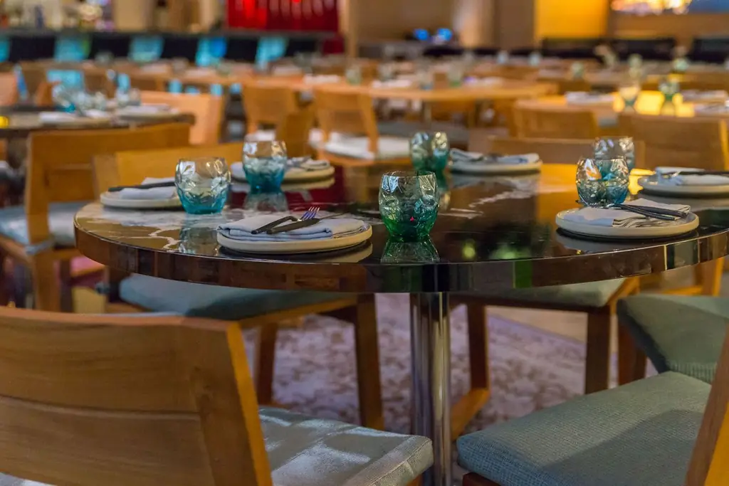 Столовая в Best Friend